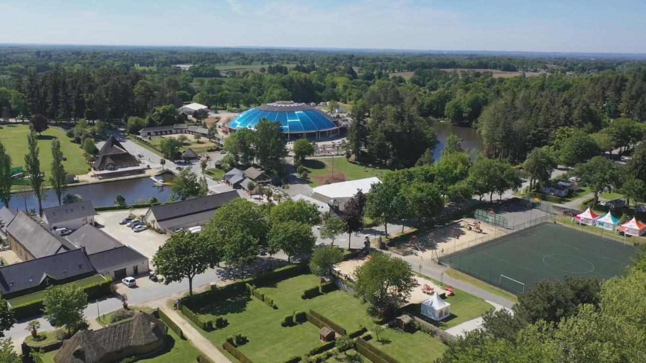 Appartements Les Ormes Epiniac Bagian luar foto