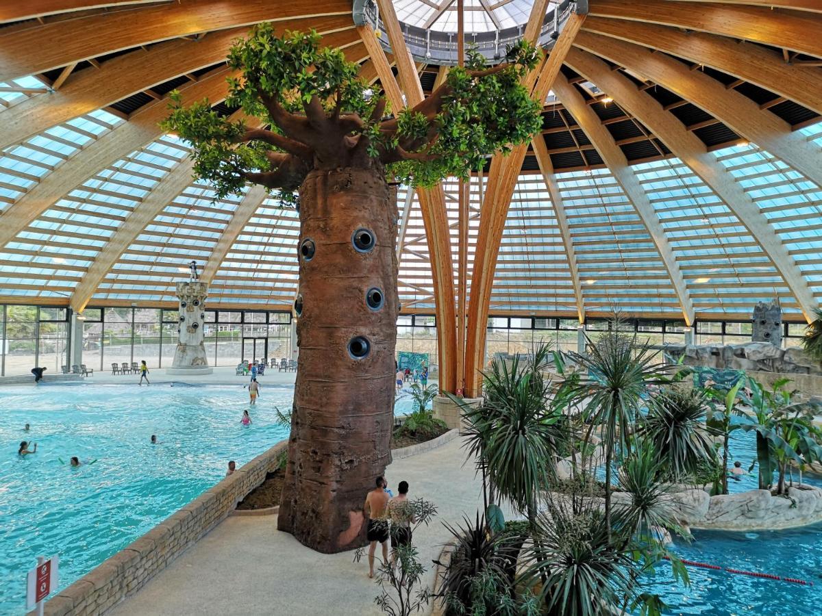 Appartements Les Ormes Epiniac Bagian luar foto