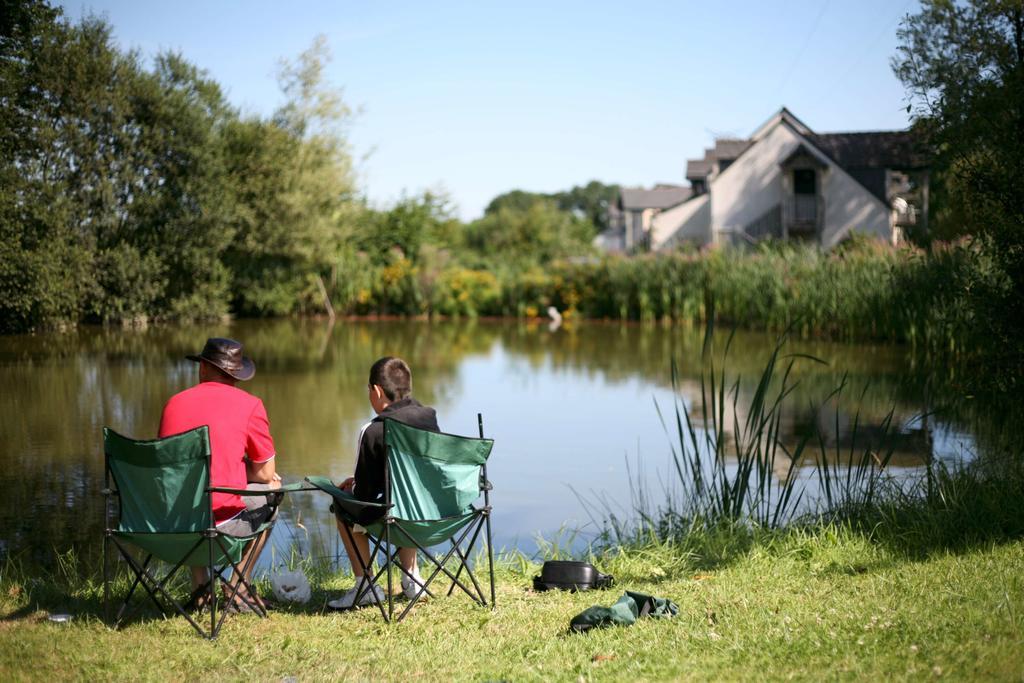 Appartements Les Ormes Epiniac Bagian luar foto