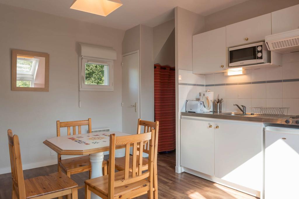 Appartements Les Ormes Epiniac Bagian luar foto