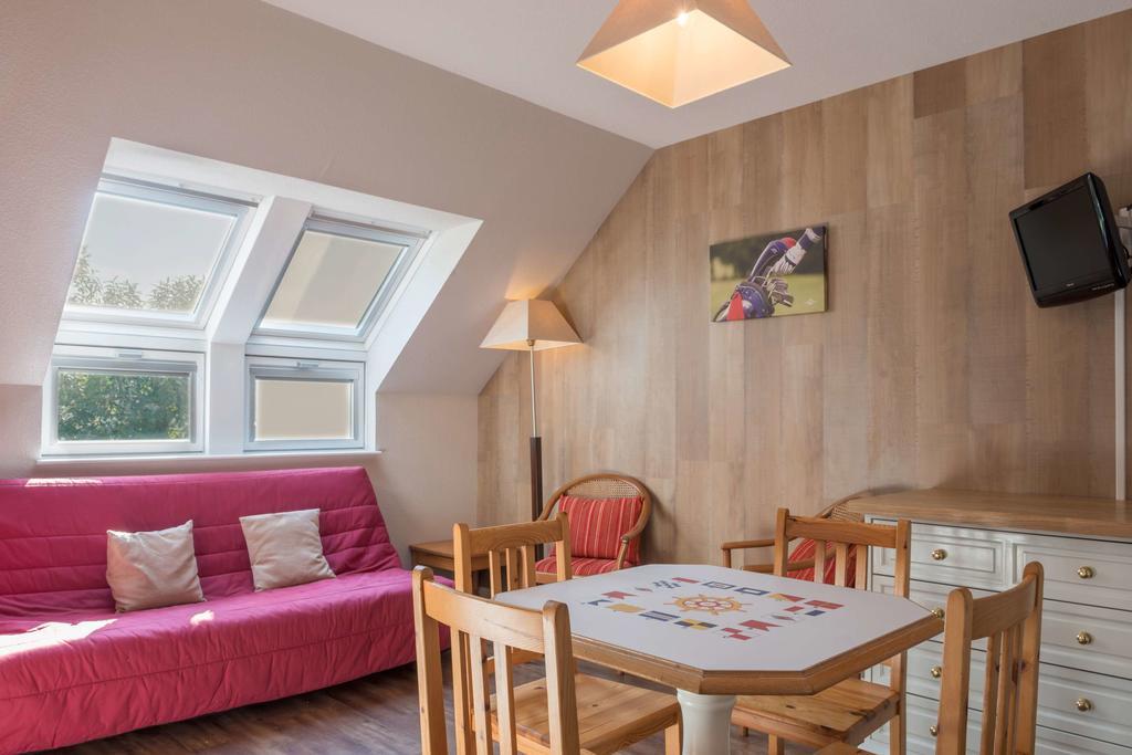 Appartements Les Ormes Epiniac Bagian luar foto